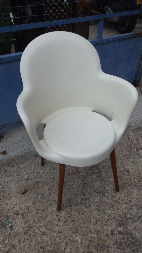 SILLA BUTACA BLANCA