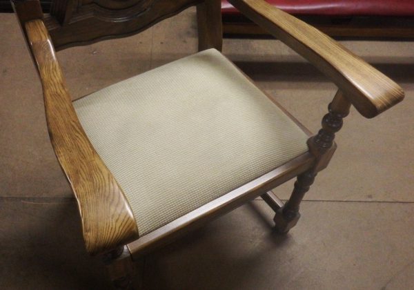 SILLÓN DE MADERA